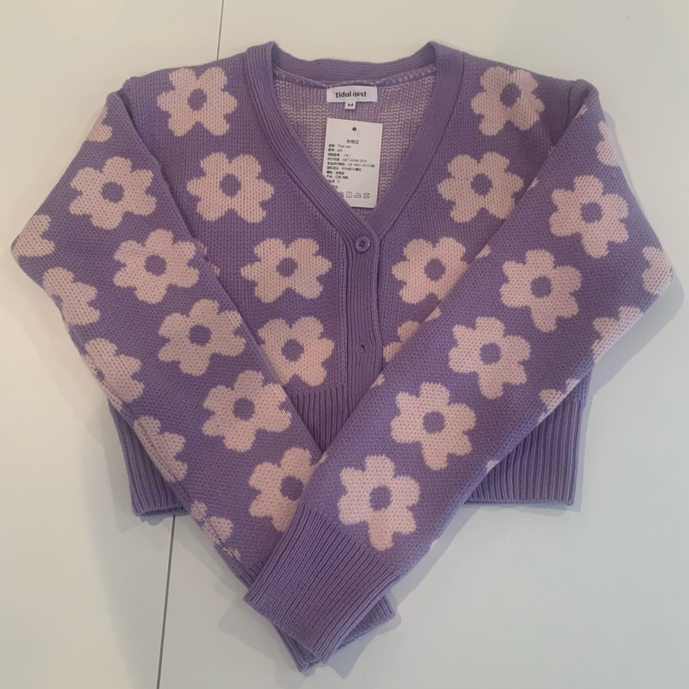 TidalNest floral button up sweater (M)